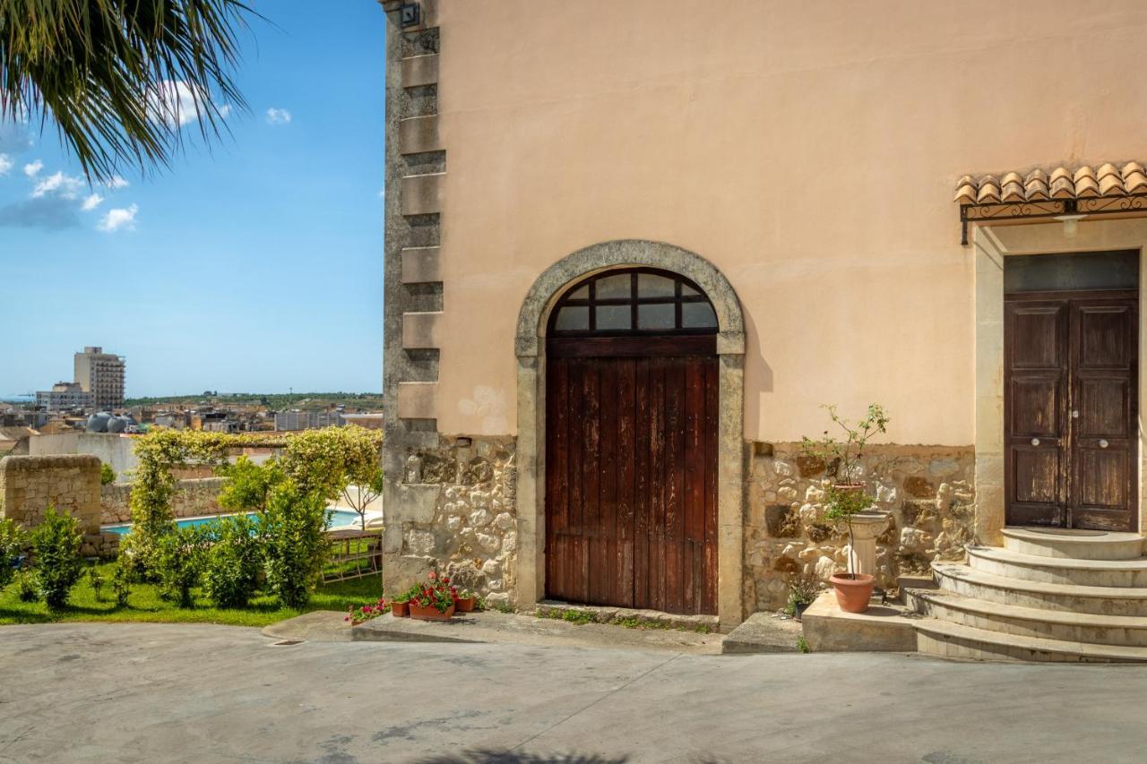Villa Rosaria Rooms Noto Zewnętrze zdjęcie