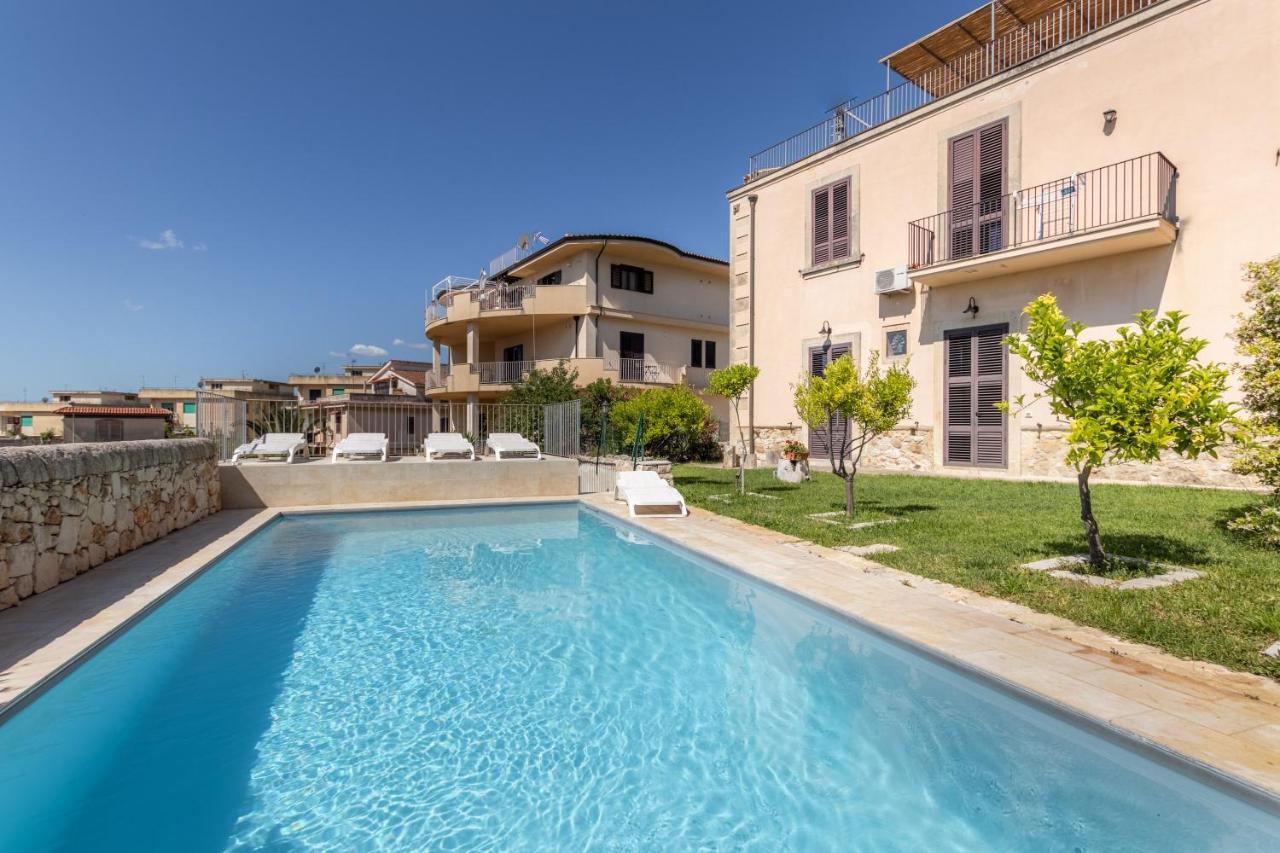 Villa Rosaria Rooms Noto Zewnętrze zdjęcie